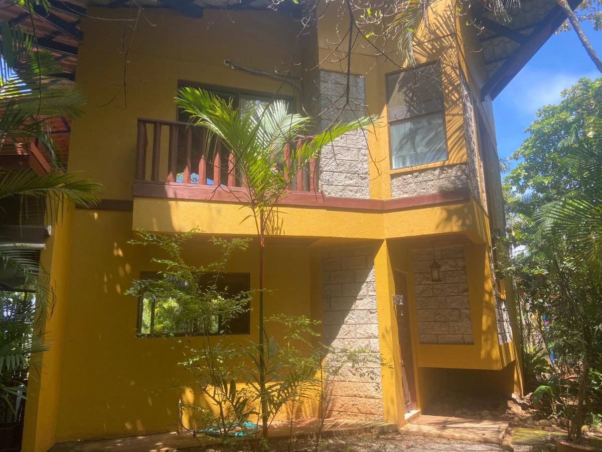 Casa De Veraneo Quinta Las Trillizas Esparza Екстер'єр фото